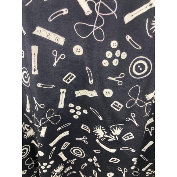 Carole Tompkins the Big Shirt Black Sewing Seamstress Craft Novelty Print 2 2X - Picture 2 of 5